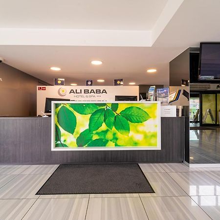 Humenné Hotel Ali Baba מראה חיצוני תמונה